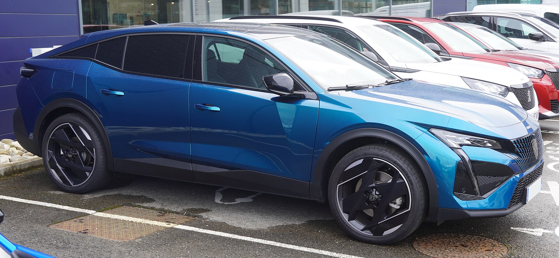 Peugeot 408